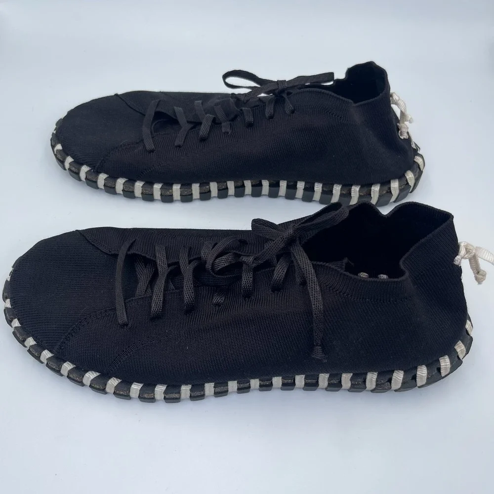 Kengos lace up